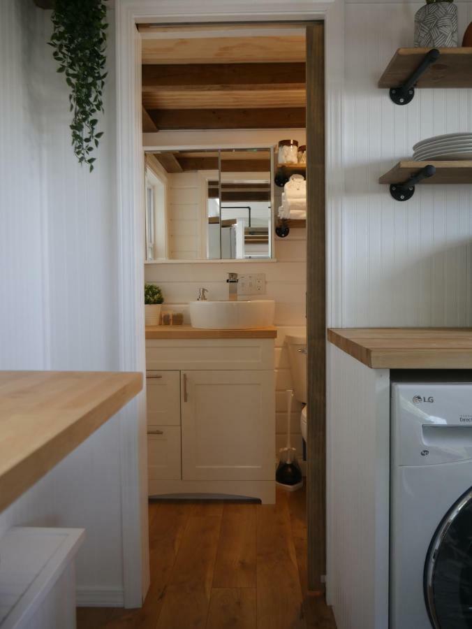 Hygge Tiny Home Hue-Gah Leeds エクステリア 写真