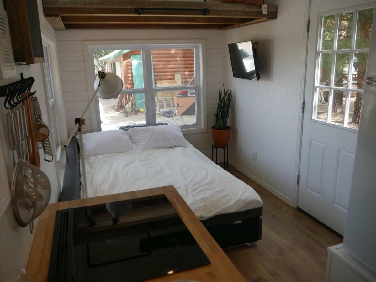 Hygge Tiny Home Hue-Gah Leeds エクステリア 写真