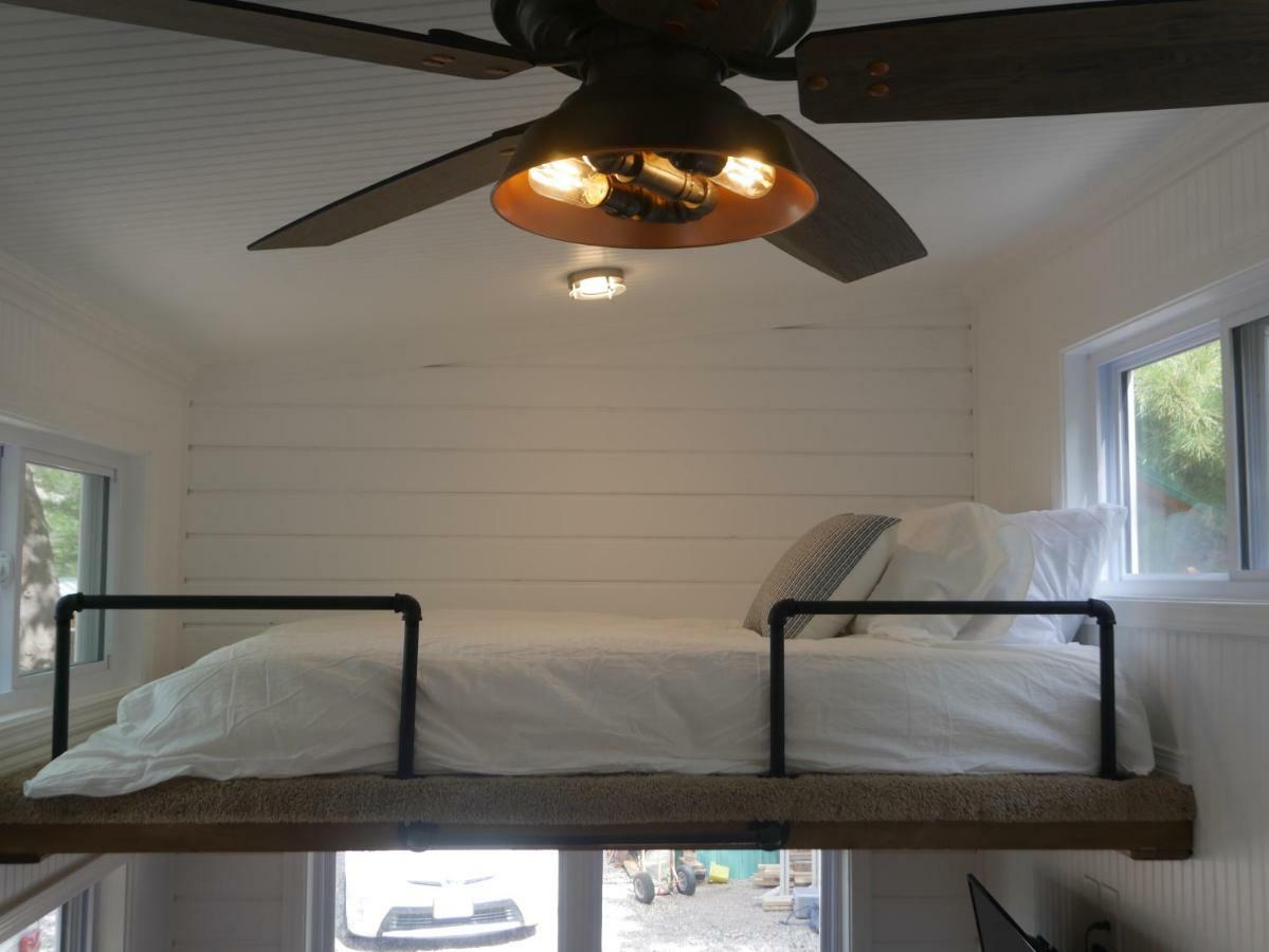 Hygge Tiny Home Hue-Gah Leeds エクステリア 写真